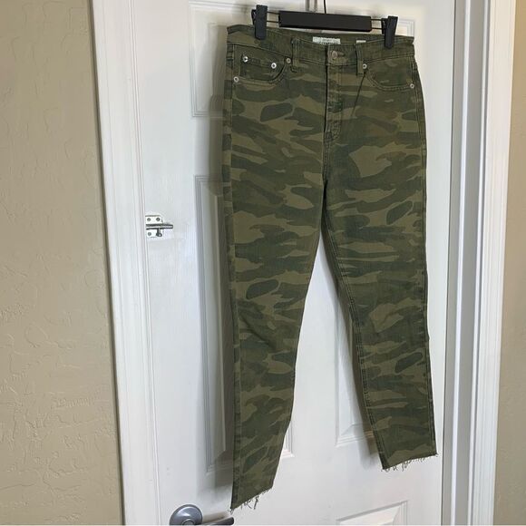 Lucky Brand Camo Bridgette Crop Jeans Size 6 Raw Hem - Picture 2 of 11
